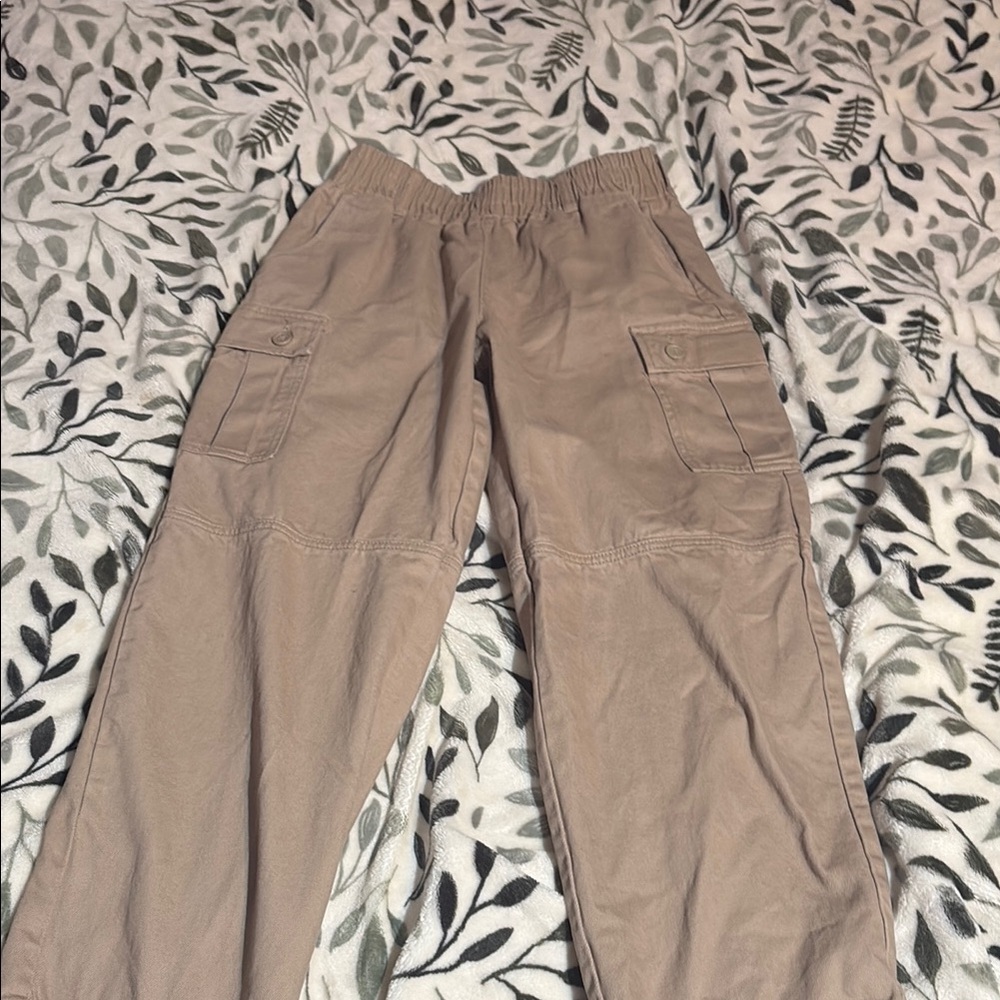 Women’s Tan Cargo Pants